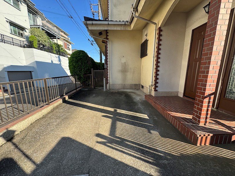 北軽井沢貸家 駐車場