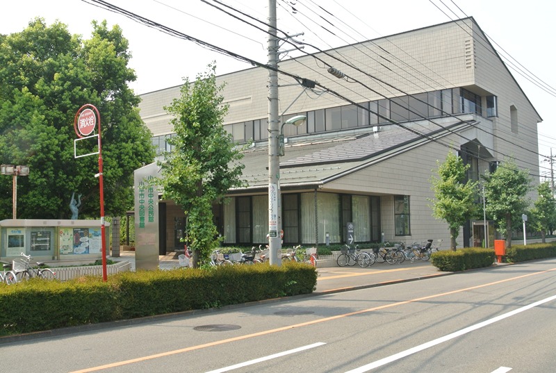 フラットK 図書館