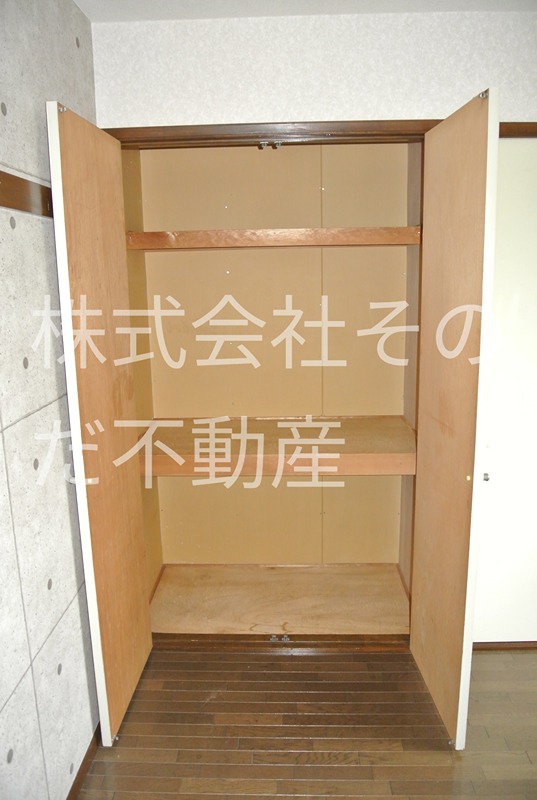 ドウェリング斉藤13 収納