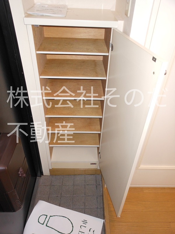 ハーモニ 一ツ橋学園 玄関