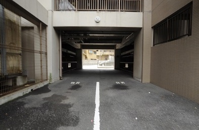オールセインツ 駐車場