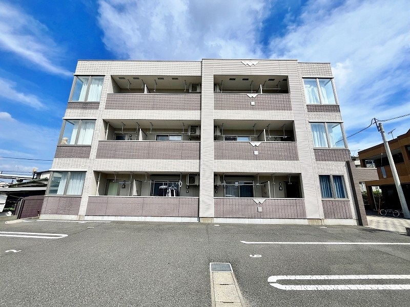 プランタン伊﨑 202号室 外観