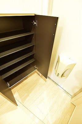 プランタン伊﨑 玄関