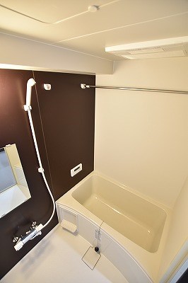 U－Basic reef 三萩野(ユー・ベーシックリーフ三萩野)   風呂画像