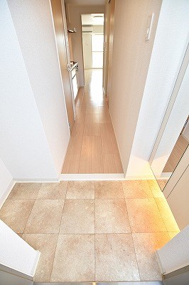 グランドアイ香春口 玄関