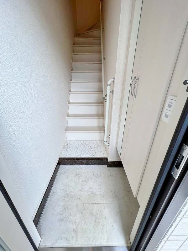 ミサキロード 玄関