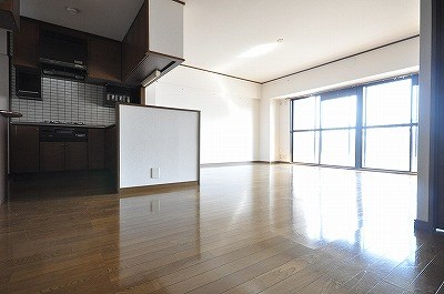 アーベインルネス大手町（分譲賃貸） リビング