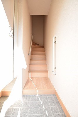 D-room泉台　A棟 玄関