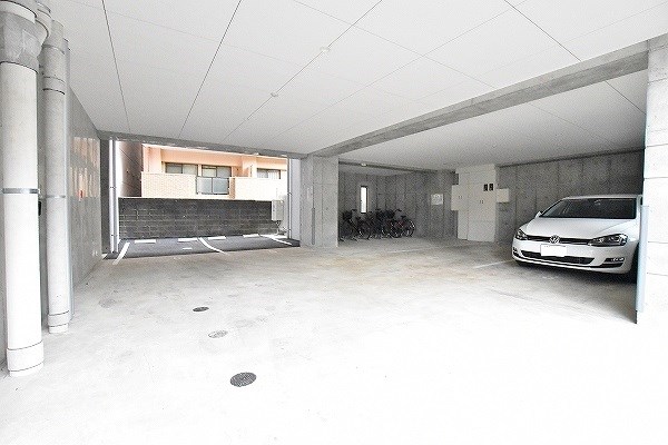 フェリオ清水 駐車場