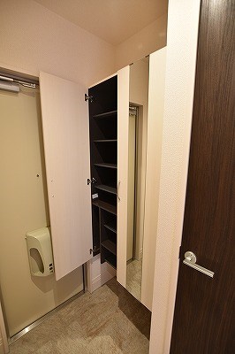 D-room泉台　Ｂ棟 玄関