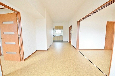 ウイングス片野Ⅱ リビング