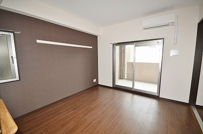 フェリシエ三萩野 リビング