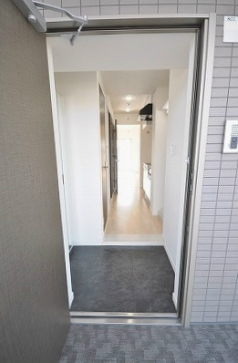 ヒット馬借テラス 玄関