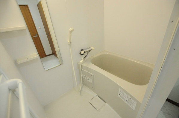 アヴィニールグランデ金田 風呂画像