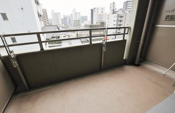 アヴィニールグランデ金田 ベランダ