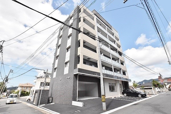 Eagle Port(イーグルポート) 302号室 外観