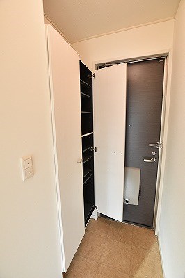 メゾンＳＵＺＵ 玄関