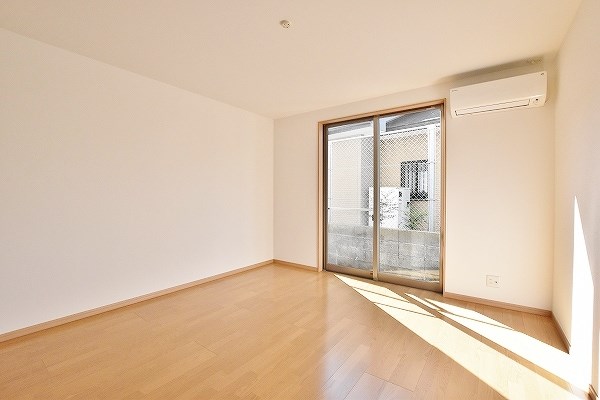 エクシヴ上富野 リビング