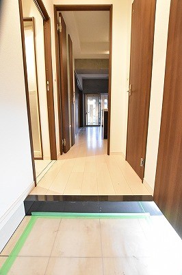 THE HILLS KOKURA（ザヒルズ小倉） 玄関