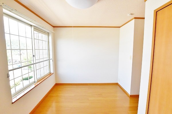 フィオーレ長行東二番館 ベッドルーム