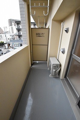 ラインスター三萩野 ベランダ