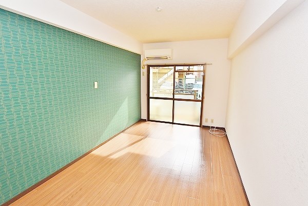 ルネッサンスＴＯＥＩもりつね リビング