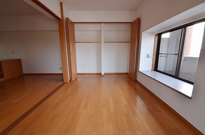 パワーズ１１７ ベッドルーム