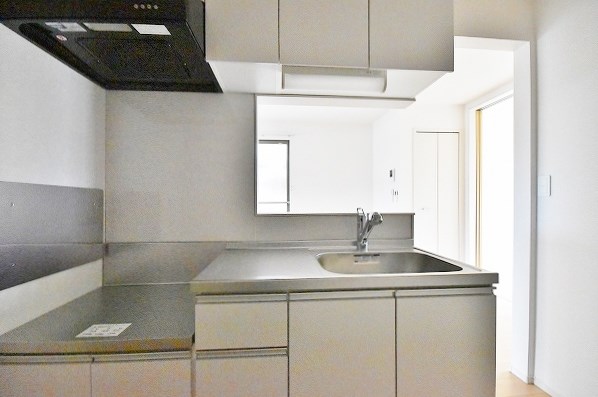 ラインハイム三萩野 キッチン