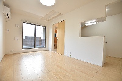 ラインハイム三萩野 リビング