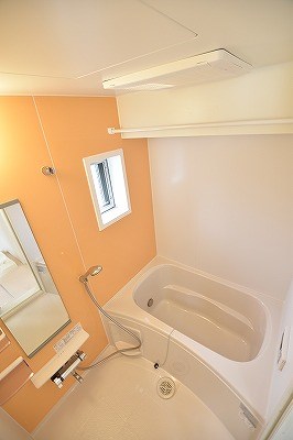 ラインハイム三萩野 風呂画像