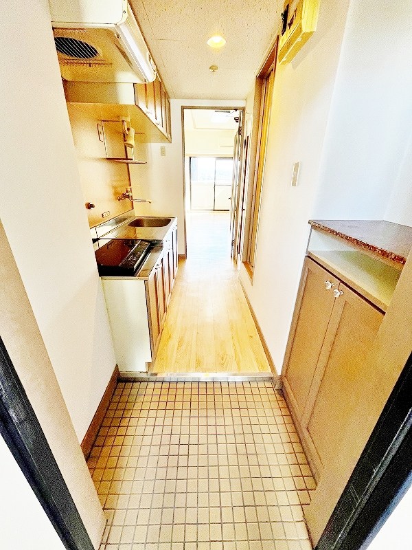 ウインズ三萩野  玄関