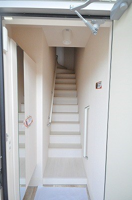 ｃａｌｍｅ　ｐａｌａｉｓ（カルムパレ） 玄関