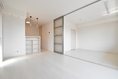 Alltid glad fargerik（ｱﾙﾃｨｸﾞﾗﾌｫｰｹﾞﾘｯｸ） リビング