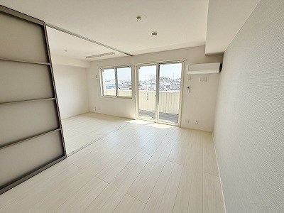 Alltid glad fargerik（ｱﾙﾃｨｸﾞﾗﾌｫｰｹﾞﾘｯｸ） リビング