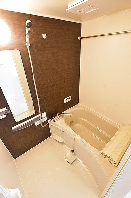 ハイヒルズ城野 風呂画像