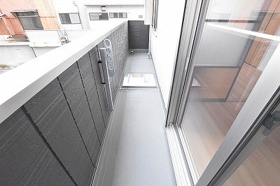 ｍｏｒｅｐｌｕｓ砂津 (モアプラス砂津) ベランダ