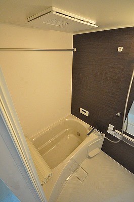 ｍｏｒｅｐｌｕｓ砂津 (モアプラス砂津) 風呂画像