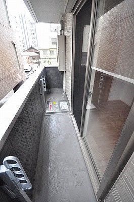 ｍｏｒｅｐｌｕｓ砂津 (モアプラス砂津) ベランダ