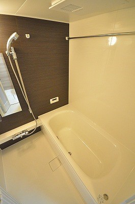 ｍｏｒｅｐｌｕｓ砂津 (モアプラス砂津) 風呂画像