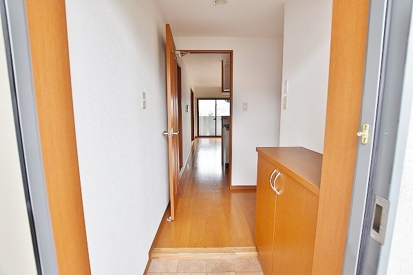 ＺＥＮ&amp;rsquo;Ｓ清水 (ゼンズキヨミズ) 玄関