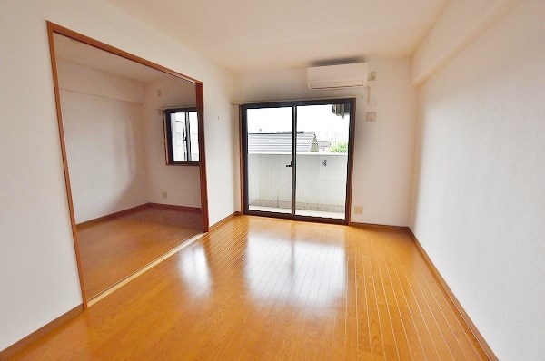 ＺＥＮ&amp;rsquo;Ｓ清水 (ゼンズキヨミズ) リビング