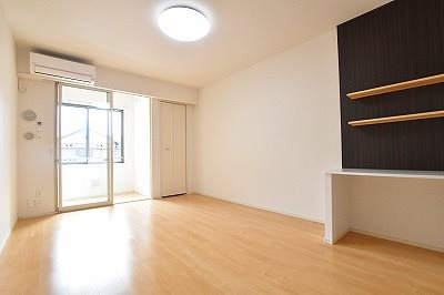 ラインハイム横代  リビング