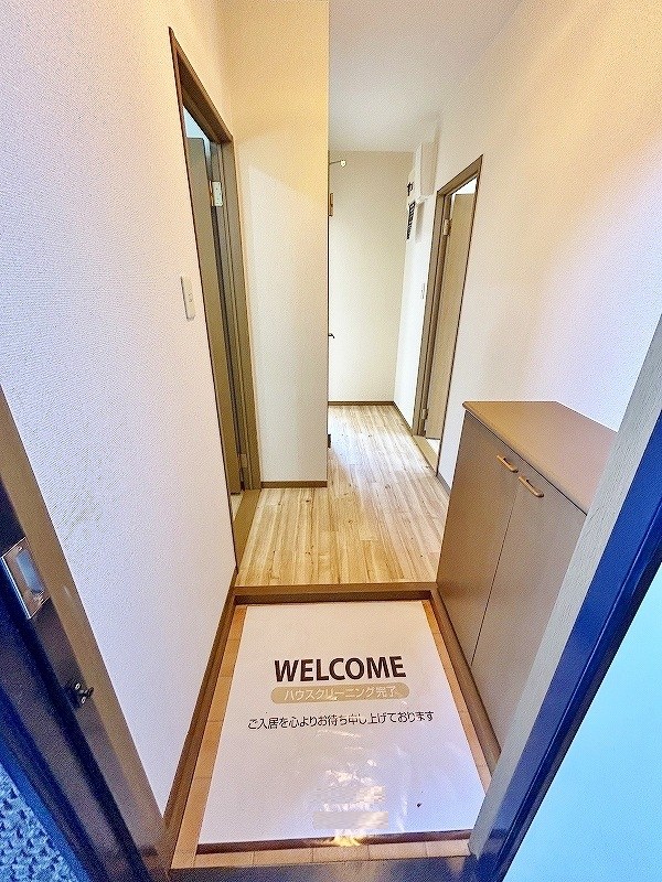 グローリー中村 玄関