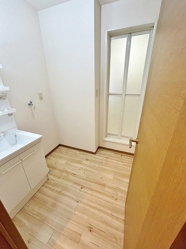 グローリー中村 その他13