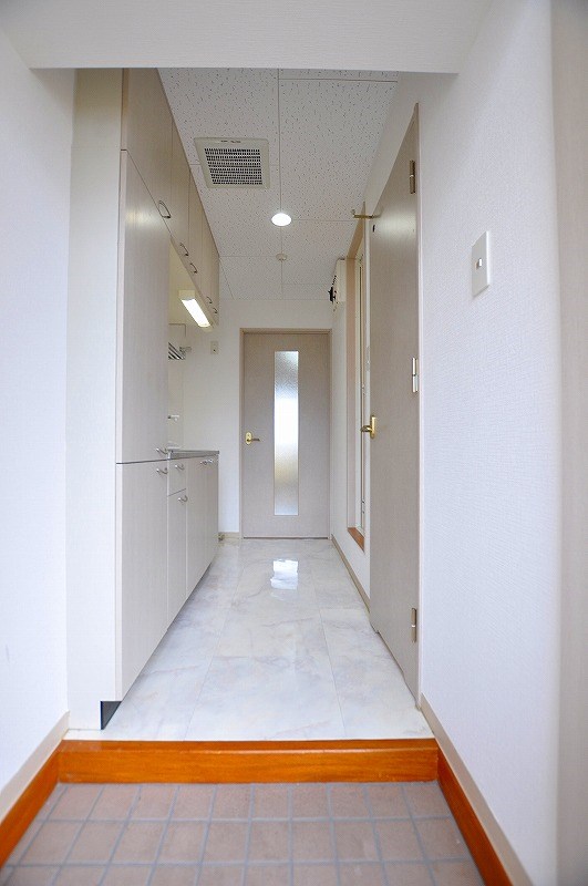 F&amp;#39;sflats古船場 (エフズフラッツ古船場) 玄関