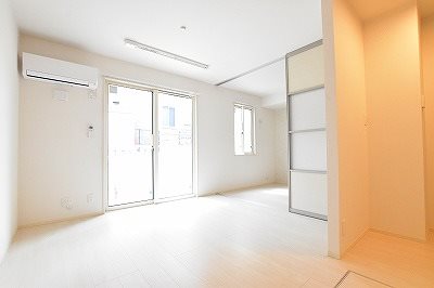 ヴェルジェ深田Ⅴ リビング