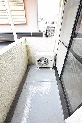 ヴァリーゴールド足立 ベランダ