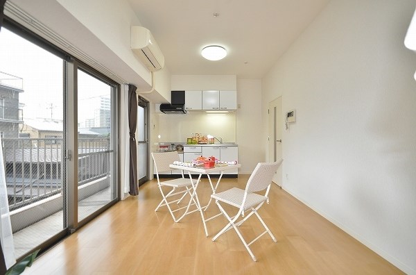 ラフィーネ小倉   リビング