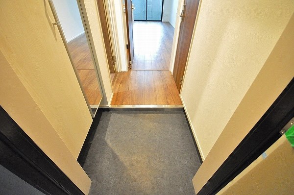 CENTER MARK 三萩野(センターマーク三萩野)  玄関