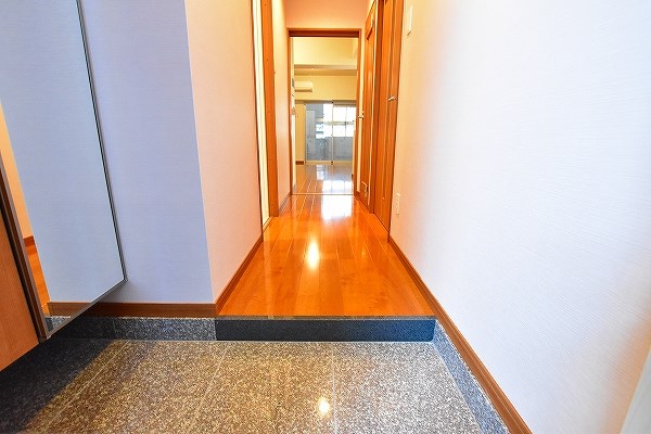 サンシャインプリンセス五番街 玄関